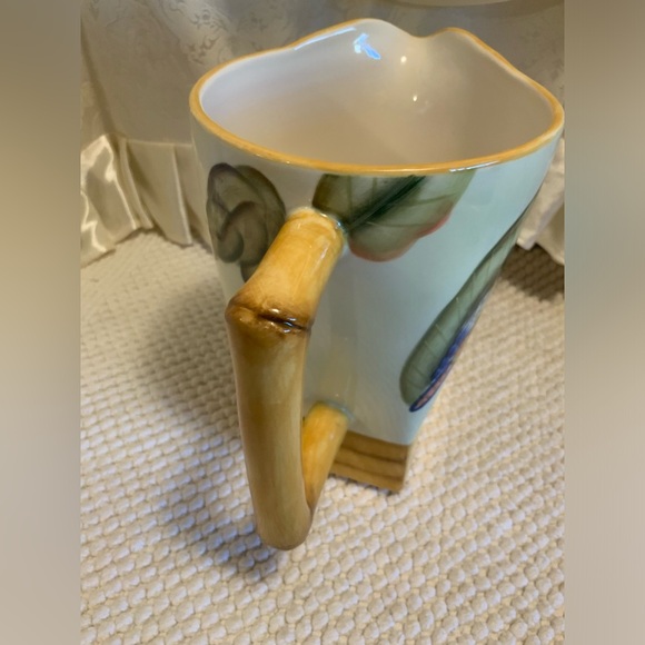 PACIFIC RIM PITCHER - Picture 4 of 5